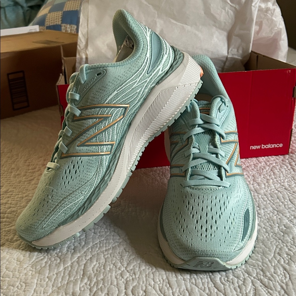 NIB New Balance Fresh Foam 860 V12 Women’s Running Shoe